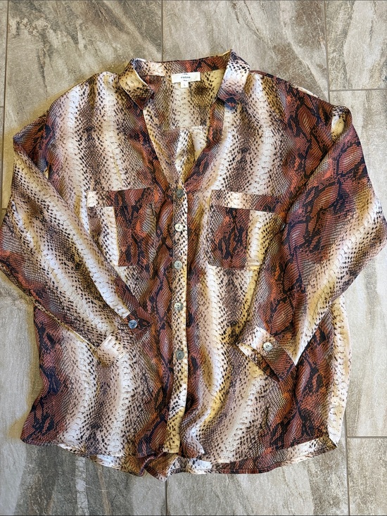 entro Tops - entro Snake-Print Blouse in Brown, Cream and Rust